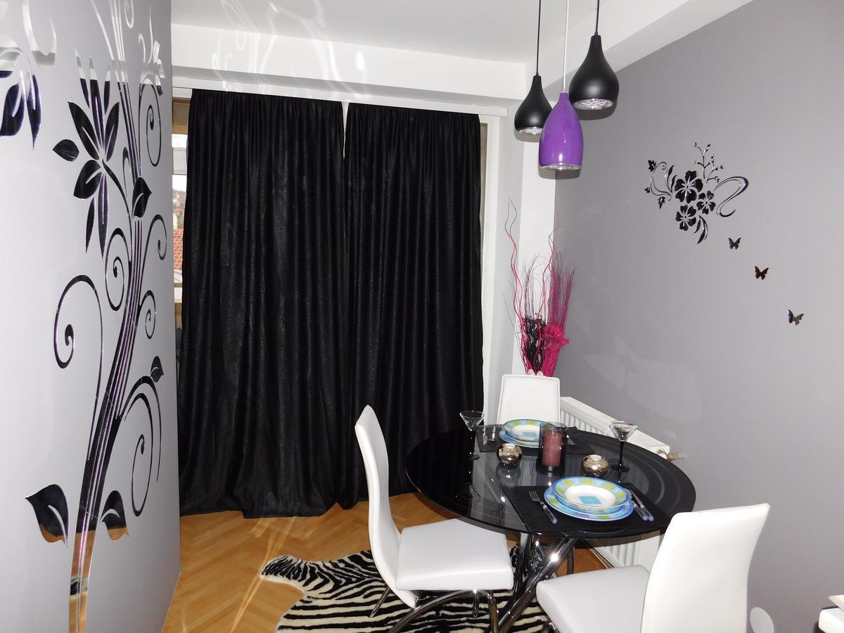 Velvet Lux Apartment Ni Eksteriør bilde