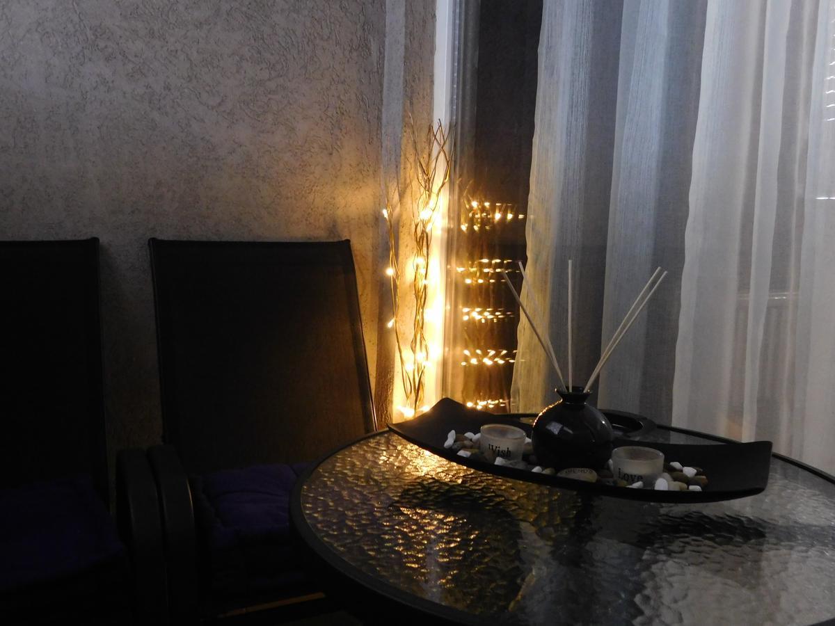 Velvet Lux Apartment Ni Eksteriør bilde