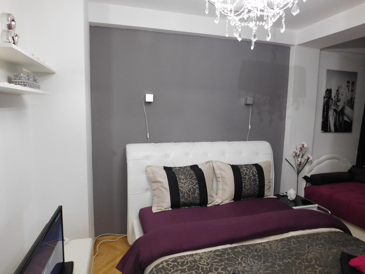 Velvet Lux Apartment Ni Eksteriør bilde