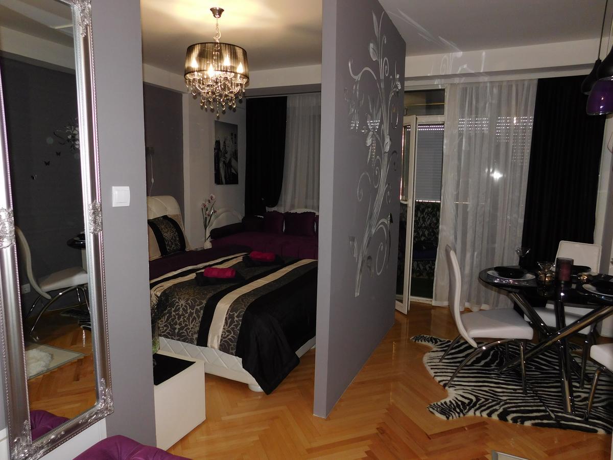 Velvet Lux Apartment Ni Eksteriør bilde