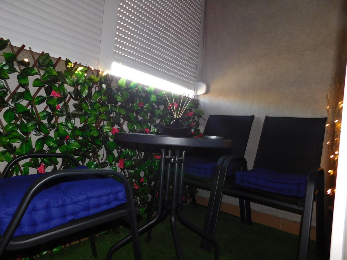 Velvet Lux Apartment Ni Eksteriør bilde