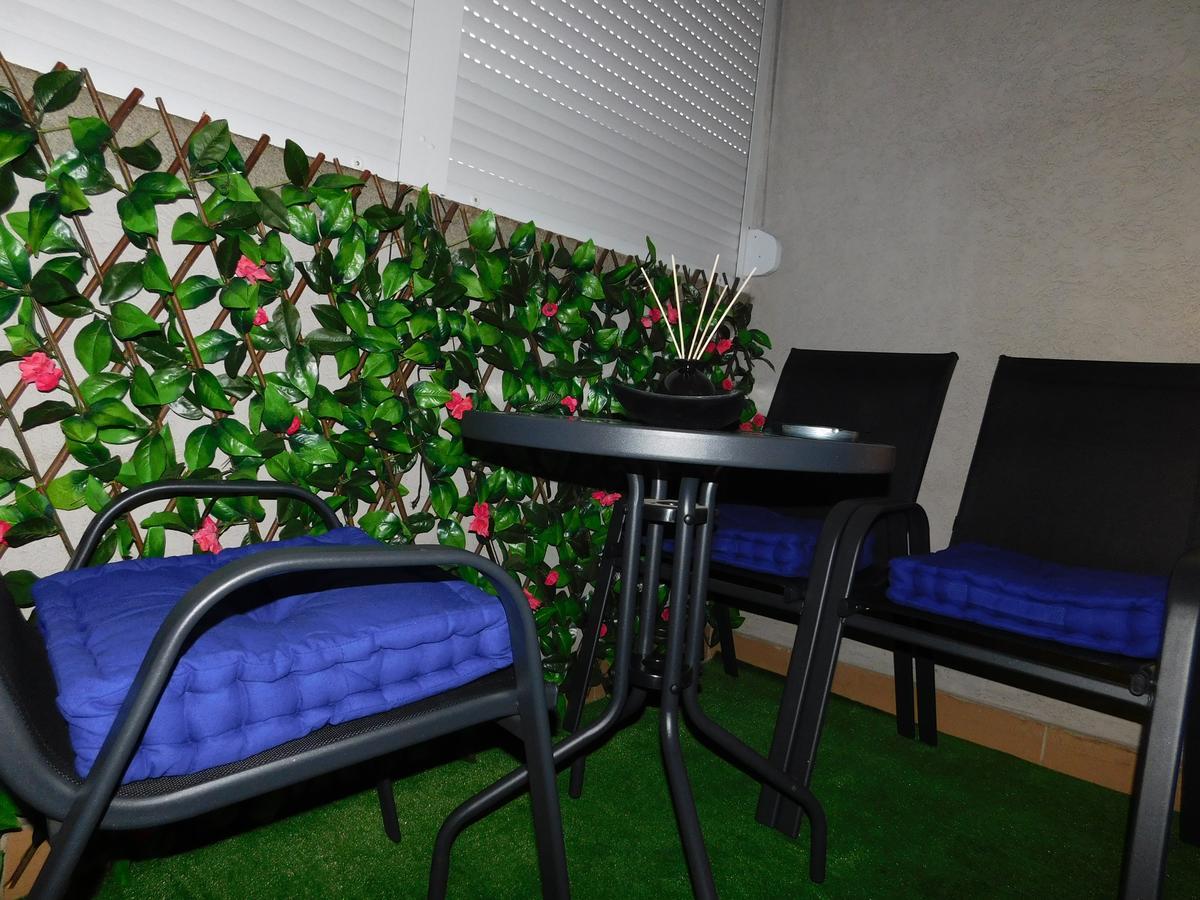 Velvet Lux Apartment Ni Eksteriør bilde