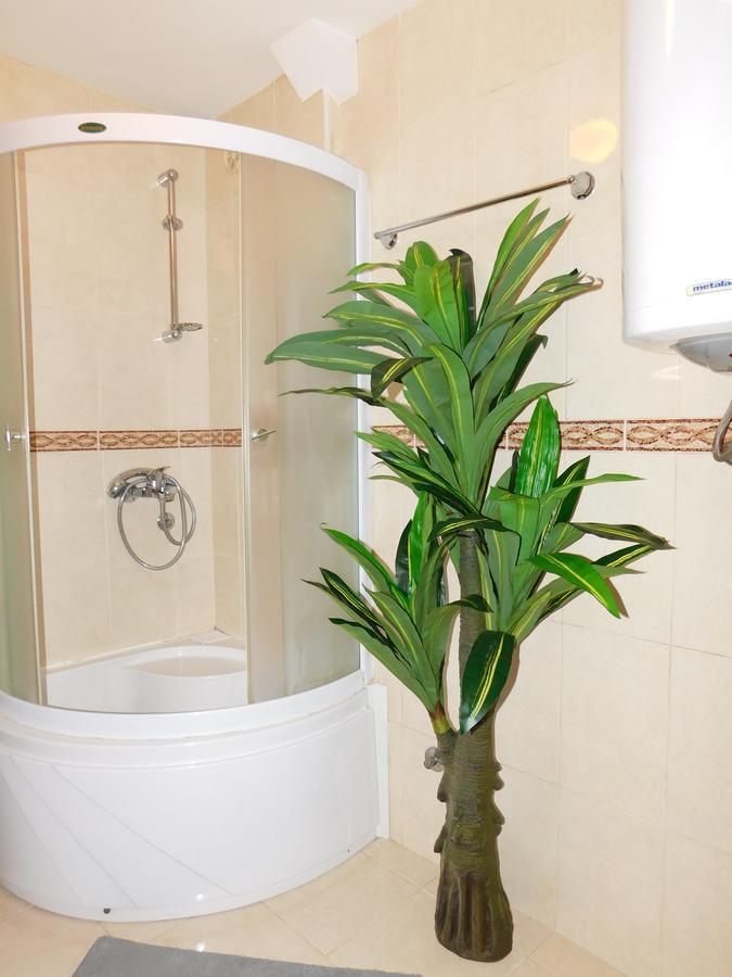 Velvet Lux Apartment Ni Eksteriør bilde
